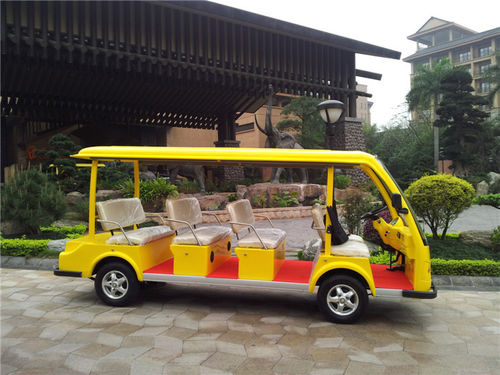 Berita perusahaan terbaru tentang Keuntungan dan Aplikasi Kereta Golf Listrik