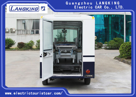 Mobil Ambulans Listrik Warna Biru / Putih Dengan Lampu Sorot Untuk Rumah Sakit